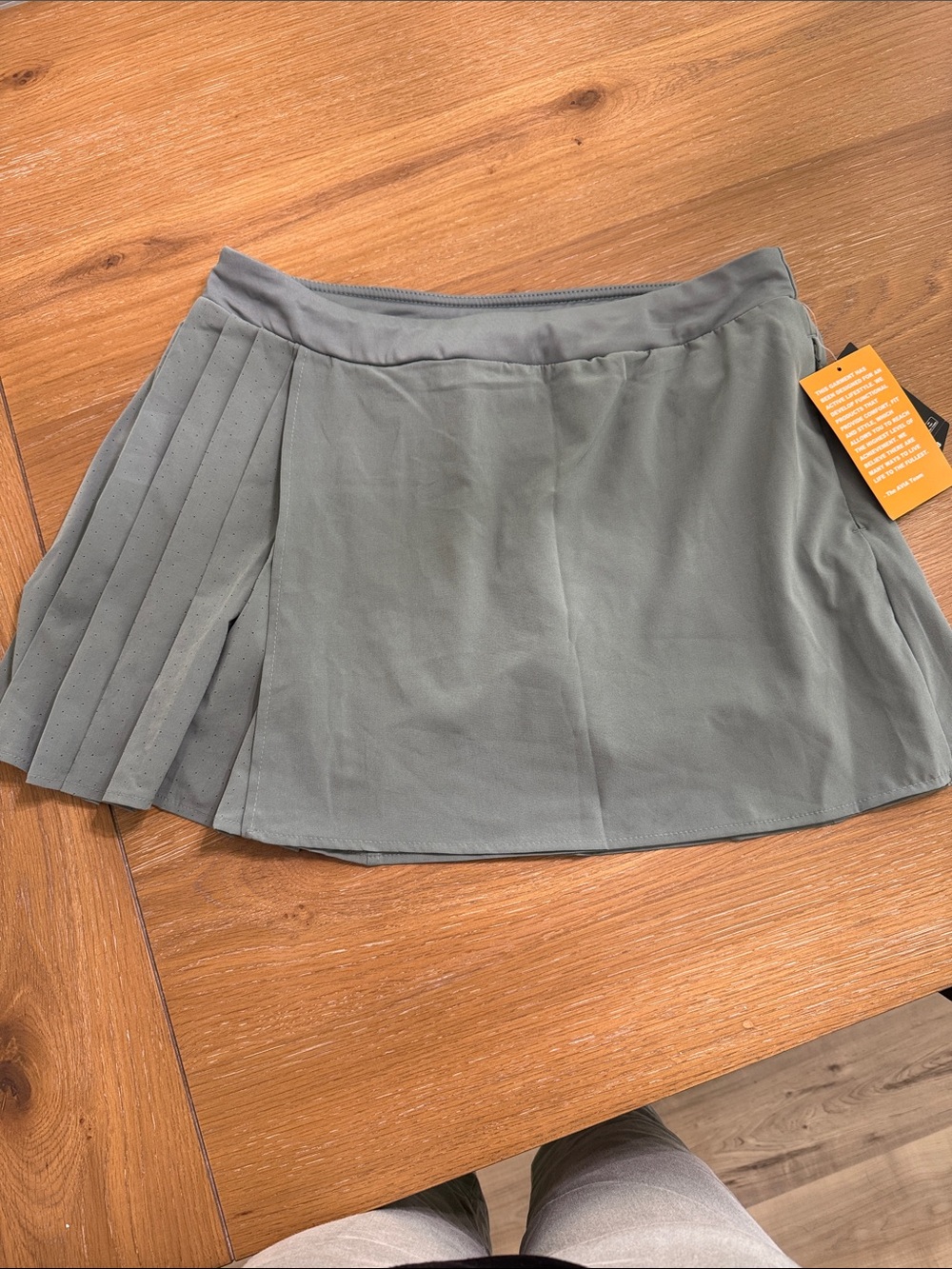 Avia Green Pleated Side Skort